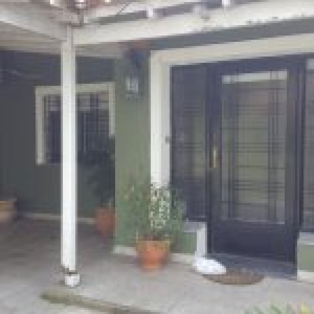 Venancio Flores 135 - Chalet 3 ambientes con dependencia 2 amb !!