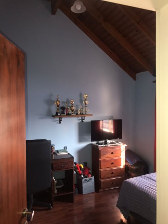 Castelar Norte Impecable Chalet 4 ambientes Acepta Permutas !