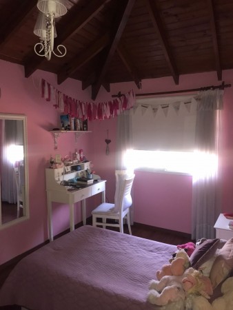 Castelar Norte Impecable Chalet 4 ambientes Acepta Permutas !