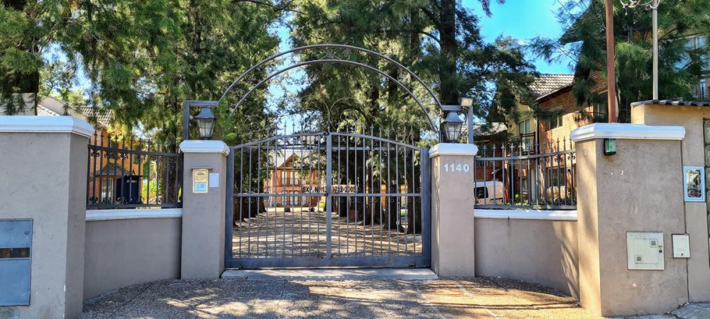 Chalet en Venta en Ituzaingo! Permuta! Financia!