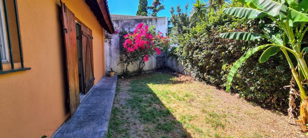 Chalet en Venta en Ituzaingo! Permuta! Financia!