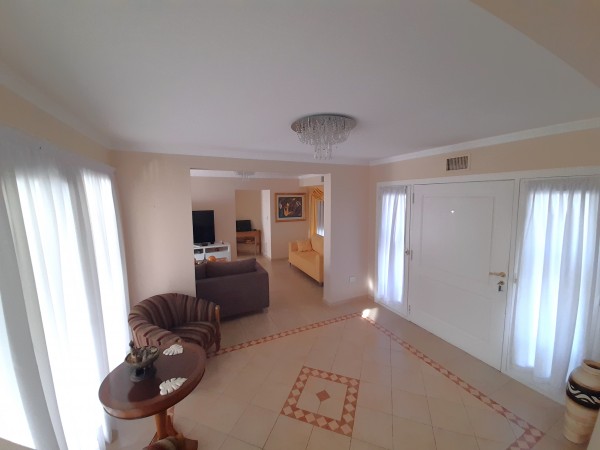 Casa en Venta en Country Banco Provincia - 5 ambientes!