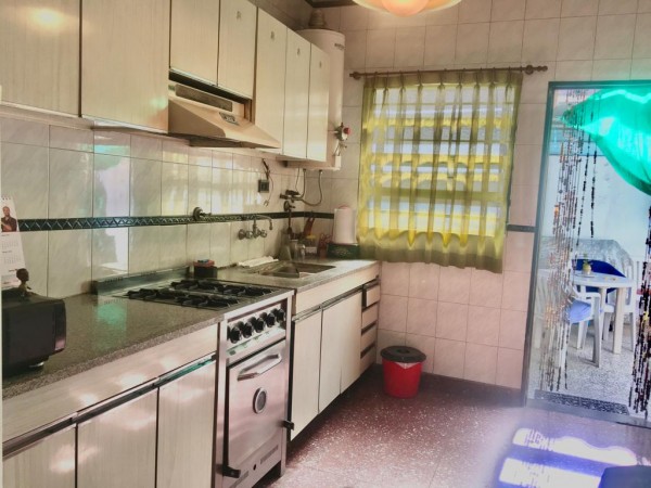 Duplex a 5 cdras de la estacion de Castelar Norte!