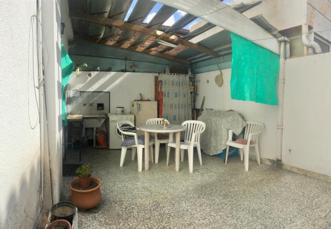 Duplex a 5 cdras de la estacion de Castelar Norte!