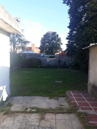 Casa 5 amb sobre lote de 10 x 30!