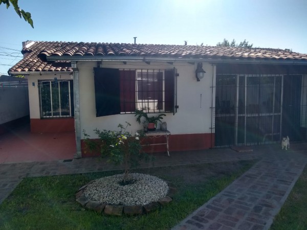 Casa en Venta en Ituzaingo - 4 ambientes