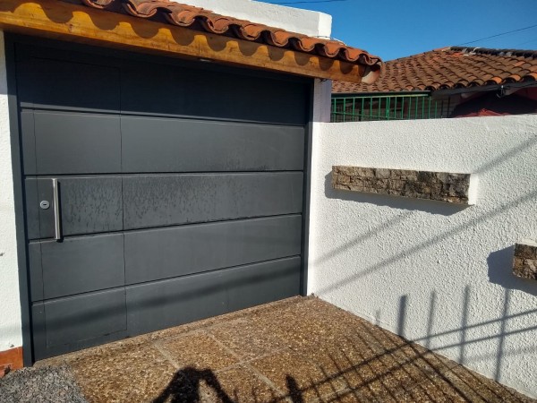 Casa en Venta en Ituzaingo - 4 ambientes
