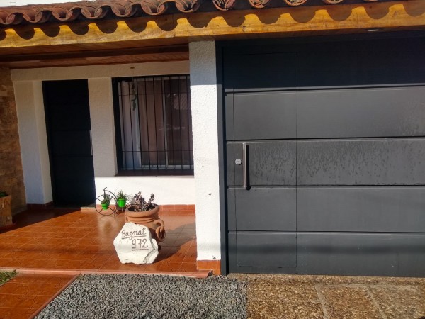 Casa en Venta en Ituzaingo - 4 ambientes