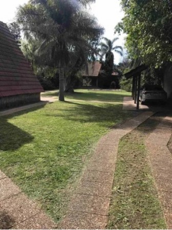 NUEVO VALOR! Casa en venta en Ituzaingó - Ideal 2 familias, gran lote!