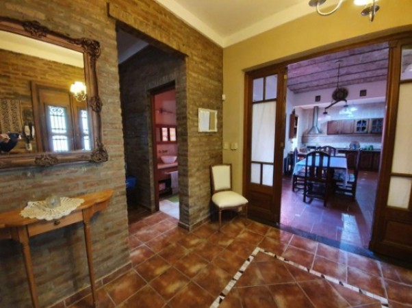 Casa en venta en Ituzaingo - 6 ambientes!