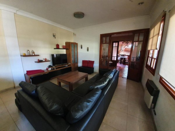 Casa en venta en Ituzaingo - 6 ambientes!