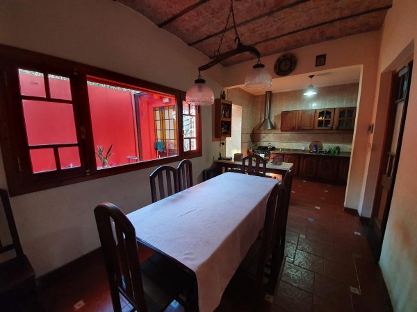 Casa en venta en Ituzaingo - 6 ambientes!