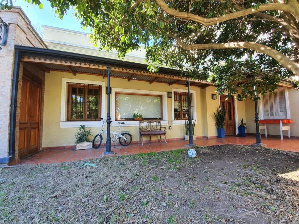 Casa en venta en Ituzaingo - 6 ambientes!