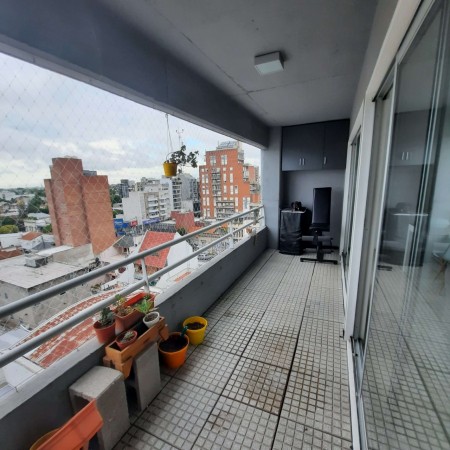 Departamento en venta en Morón Centro - 2 ambientes con cochera!