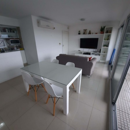 Departamento en venta en Morón Centro - 2 ambientes con cochera!