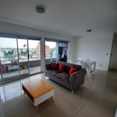 Departamento en venta en Morón Centro - 2 ambientes con cochera!