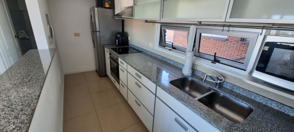 Departamento en venta en Morón Centro - 2 ambientes con cochera!