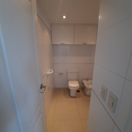 Departamento en venta en Morón Centro - 2 ambientes con cochera!