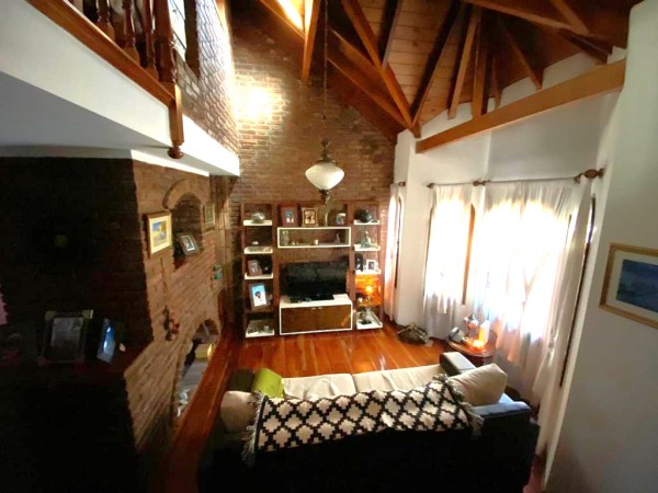 Casa en Venta en Castelar Norte - 4 ambientes!