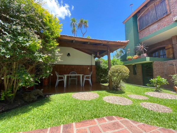 Casa en Venta en Castelar Norte - 4 ambientes!