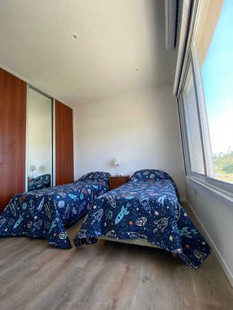 Casa en venta en Comarcas de Lujan - 4 ambientes!