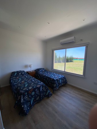 Casa en venta en Comarcas de Lujan - 4 ambientes!
