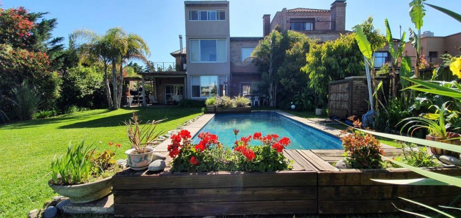 Casa en venta en Country Las Palmas, Tigre - 4 ambientes!
