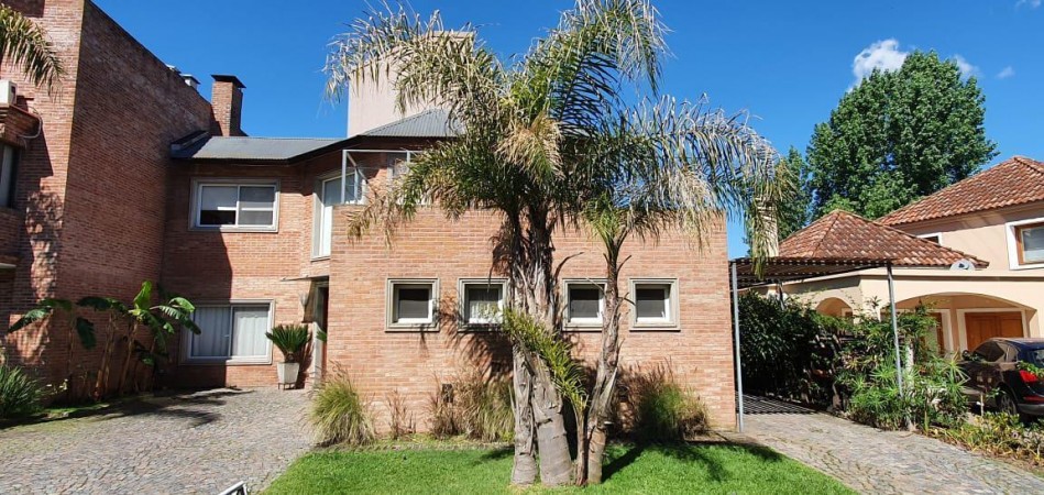 Casa en venta en Country Las Palmas, Tigre - 4 ambientes!