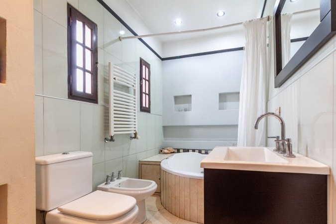 Oportunidad !! Chalet en Venta en Castelar - 5 ambientes! Nuevo valor!!