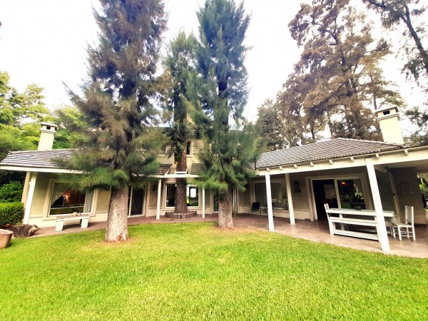Casa en Venta en Country San Diego - 4 ambientes!