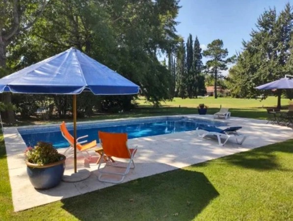 Chalet en Venta en Country Los Cardales - 5 ambientes!