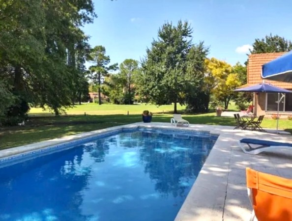 Chalet en Venta en Country Los Cardales - 5 ambientes!
