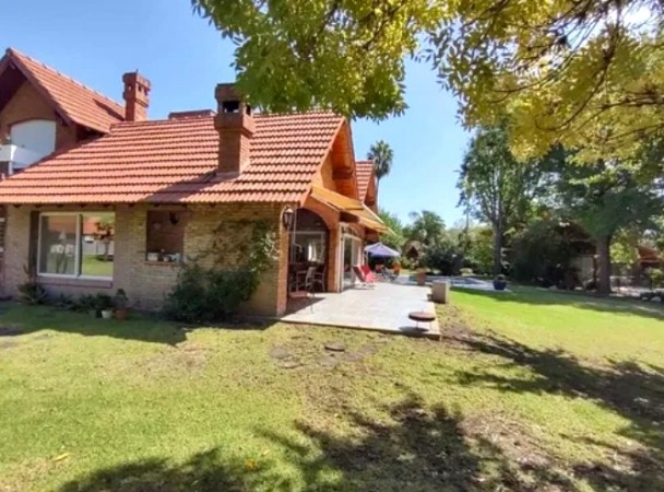 Chalet en Venta en Country Los Cardales - 5 ambientes!