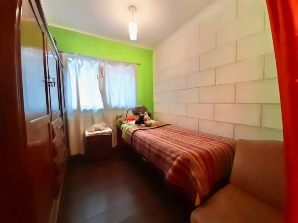 Casa en Venta en Villa Tesei - 3 ambientes! Gran parque libre!