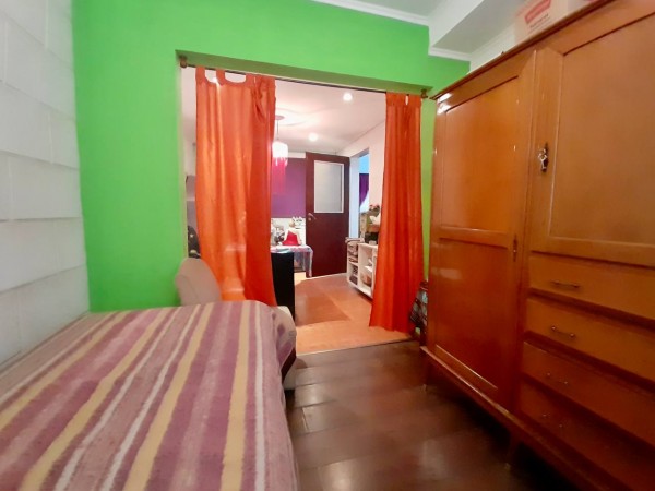 Casa en Venta en Villa Tesei - 3 ambientes! Gran parque libre!