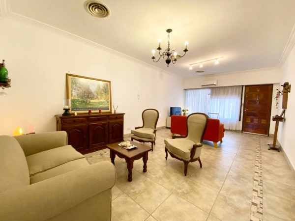 Navarro 1600 ‼️ Chalet 4 ambientes! Acepta Permuta