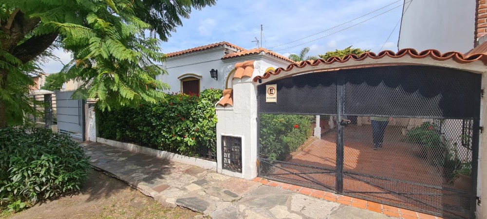 Casa estilo Colonial en Ituzaingo Norte! - 4 ambientes!