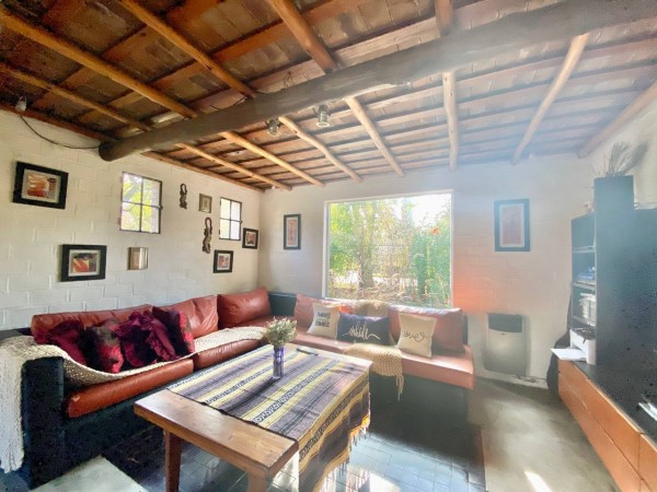 NUEVO VALOR!! Casa en Venta en Parque Leloir - sobre el circuito! 2100 MTS! - PERMUTA!