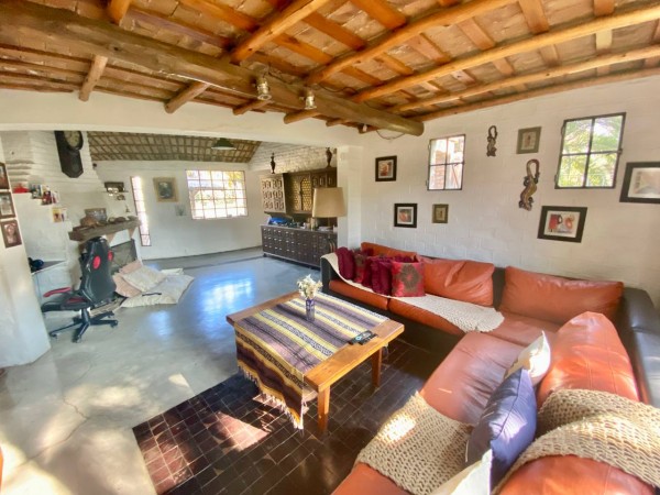 NUEVO VALOR!! Casa en Venta en Parque Leloir - sobre el circuito! 2100 MTS! - PERMUTA!