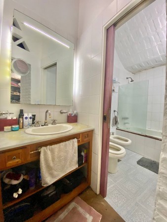 NUEVO VALOR!! Casa en Venta en Parque Leloir - sobre el circuito! 2100 MTS! - PERMUTA!