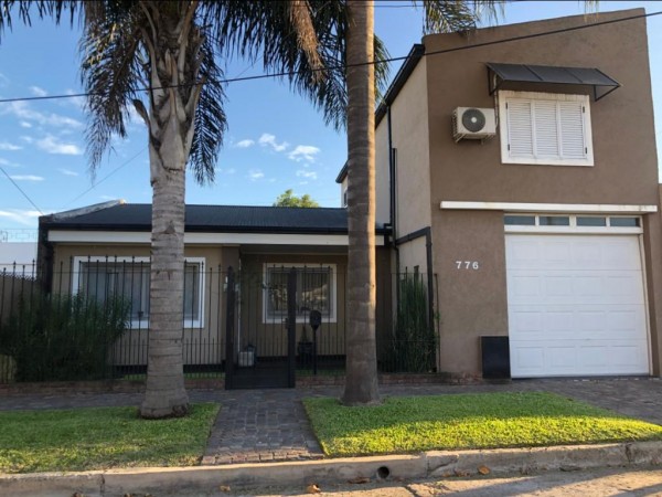 Impecable Casa en venta en Ituzaingo - 4 ambientes!