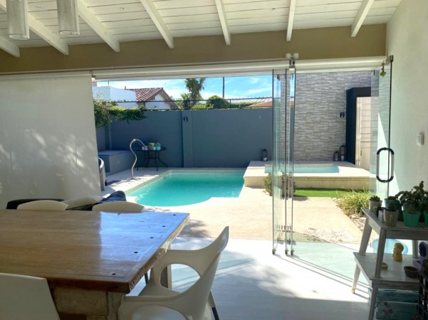 Impecable Casa en venta en Ituzaingo - 4 ambientes!