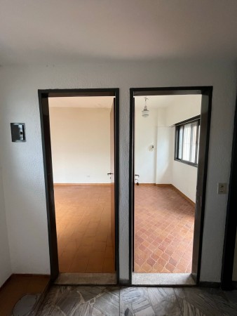 Casa 4 ambientes + 2 locales ! Financia Dueño
