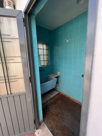 Casa 4 ambientes + 2 locales ! Financia Dueño