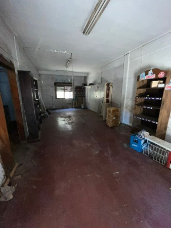 Casa 4 ambientes + 2 locales ! Financia Dueño
