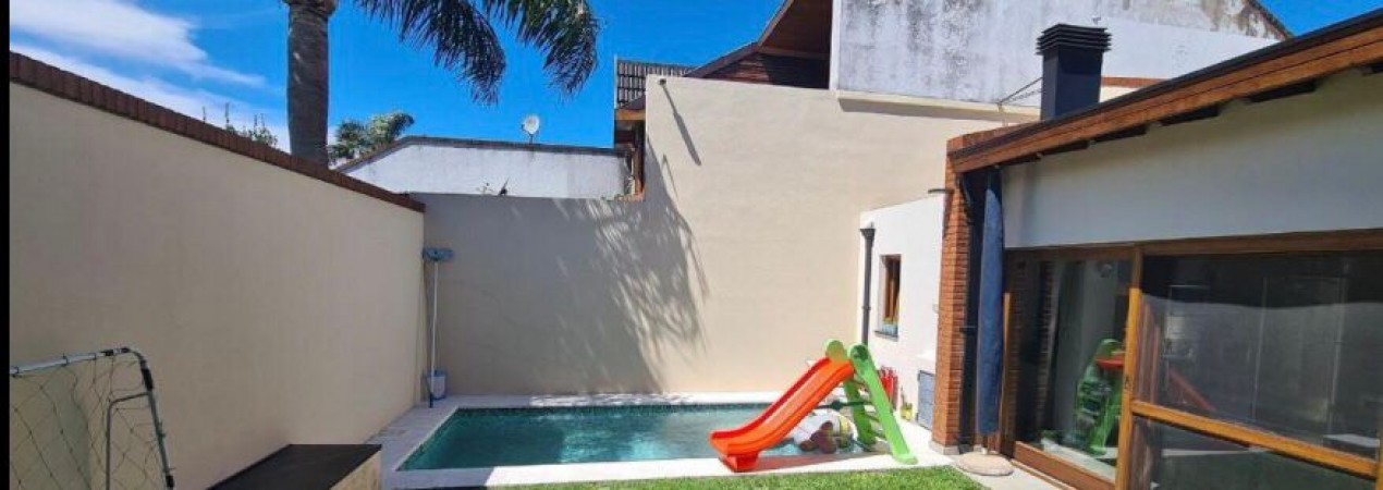 Italia 1617 ! Castelar - Chalet 4 ambientes