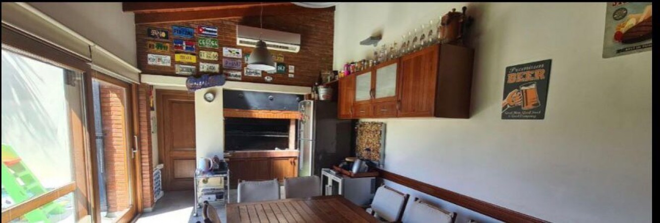 Italia 1617 ! Castelar - Chalet 4 ambientes