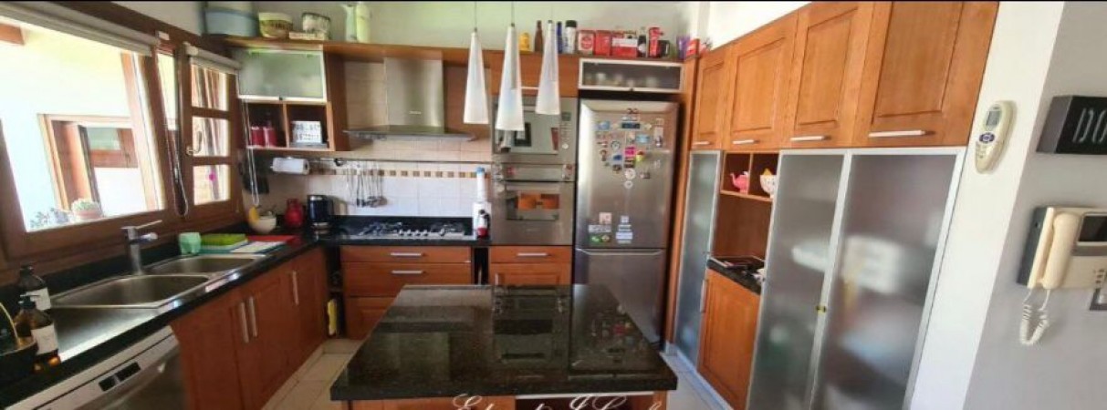 Italia 1617 ! Castelar - Chalet 4 ambientes