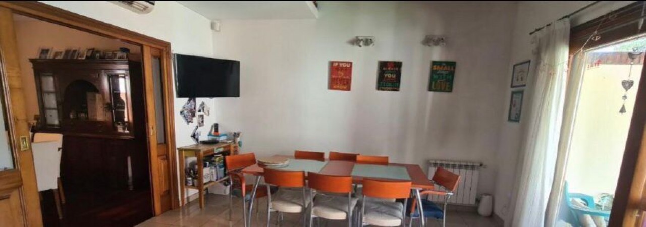 Italia 1617 ! Castelar - Chalet 4 ambientes