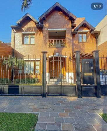 Italia 1617 ! Castelar - Chalet 4 ambientes